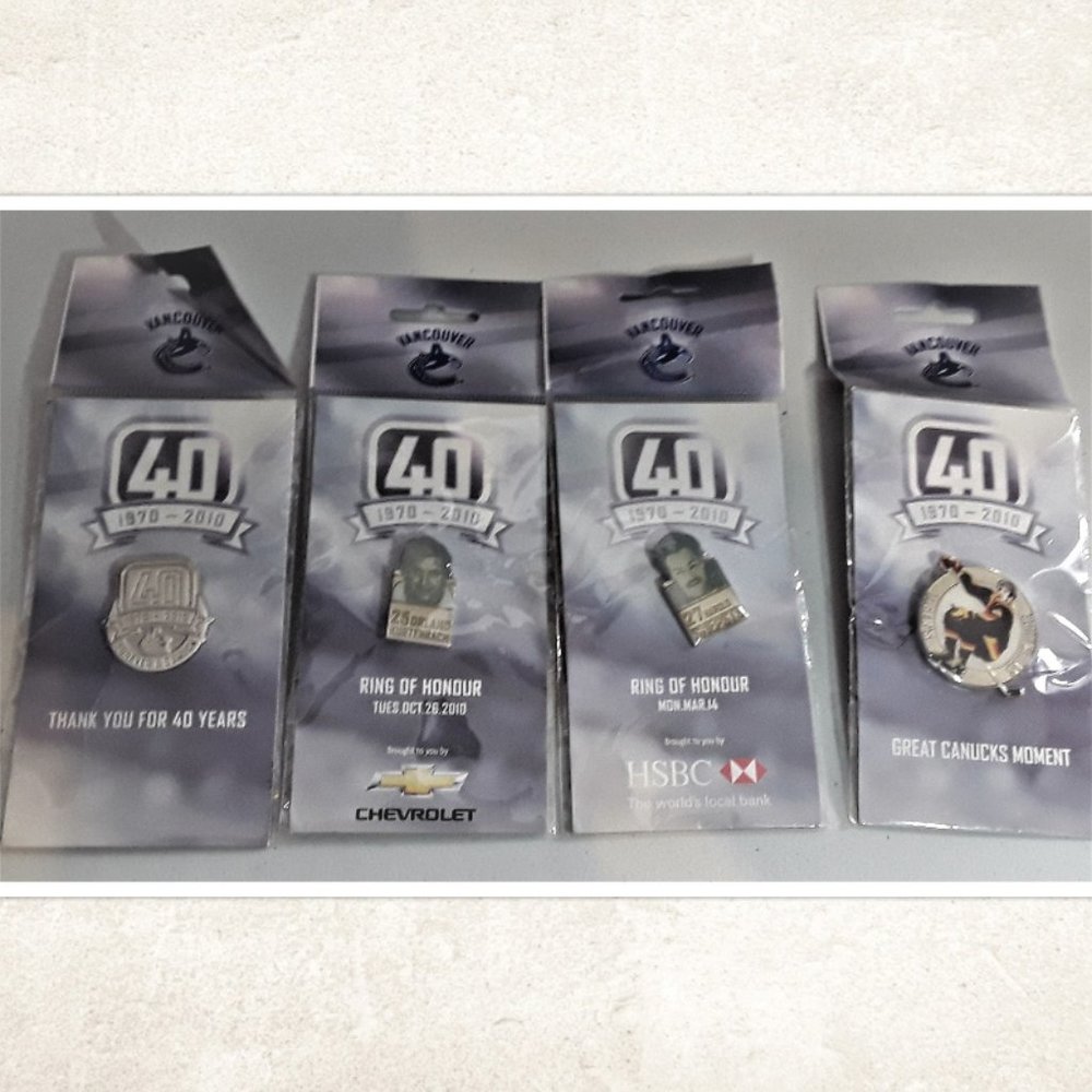 Vancouver Canucks Pins Lot of 4 - NOS